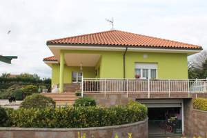 Fachada lateral :Vivienda-Unifamiliar