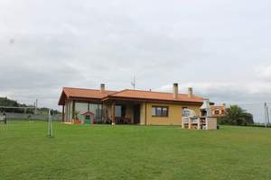 Fachada lateral  :Vivienda-Unifamiliar