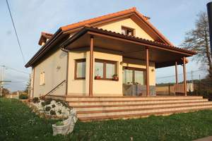 Fachada lateral   :Vivienda-Unifamiliar 