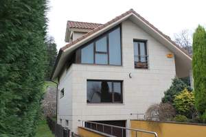 Fachada  lateral :Vivienda-Unifamilar 