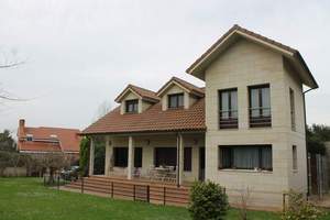 Fachada  principal  :Vivienda-Unifamilar 