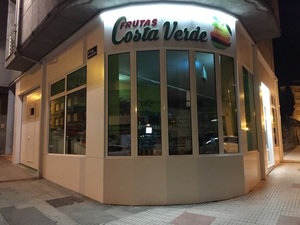 alucobond alucobond led iluminacion vinilos frutas fruteria costa verde